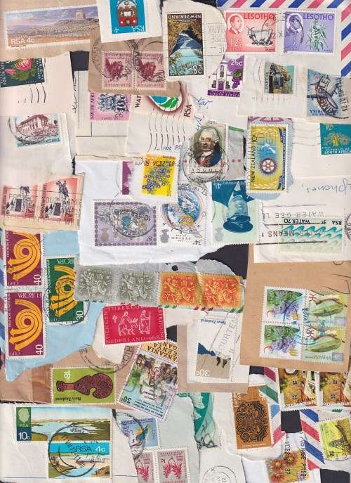 WORLD - a few hundred used stamps, good value lot (4 scans)